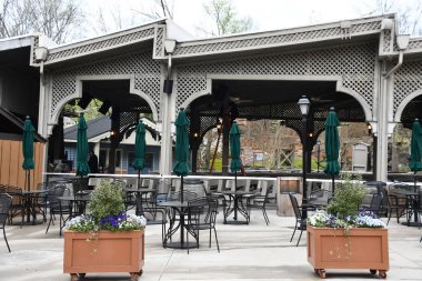 SEVIERVILLE TN - 13 Nisan 2022 'de görüldüğü üzere Sevierville, Tennessee' deki Dollywood Tema Parkı.