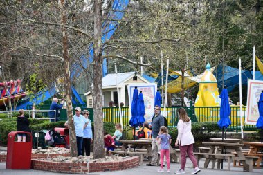 SEVIERVILLE TN - 13 Nisan 2022 'de görüldüğü üzere Sevierville, Tennessee' deki Dollywood Tema Parkı.