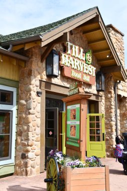 SEVIERVILLE TN - 13 Nisan 2022 'de görüldüğü üzere Sevierville, Tennessee' deki Dollywood Tema Parkı.