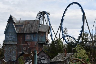 SEVIERVILLE TN - 13 Nisan 2022 'de görüldüğü üzere Sevierville, Tennessee' deki Dollywood Tema Parkı.