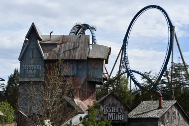 SEVIERVILLE TN - 13 Nisan 2022 'de görüldüğü üzere Sevierville, Tennessee' deki Dollywood Tema Parkı.
