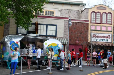 SEVIERVILLE TN - 13 Nisan 2022 'de görüldüğü üzere Sevierville, Tennessee' deki Dollywood Tema Parkı.