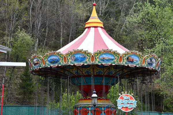 Sevierville Apr Dorfkarussell Dollywood Theme Park Sevierville Tennessee Gesehen April — Stockfoto