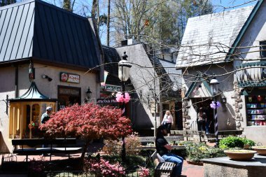 GATLINBURG TN - 11 Nisan 2022 'de görüldüğü üzere Tennessee, Gatlinburg şehir merkezi.