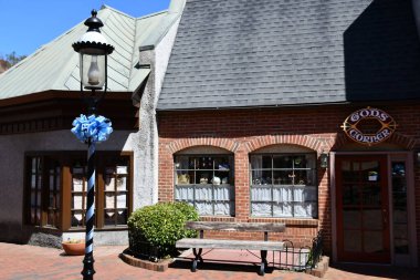 GATLINBURG TN - 11 Nisan 2022 'de görüldüğü üzere Tennessee, Gatlinburg şehir merkezi.