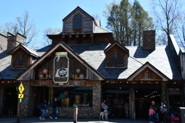 GATLINBURG TN - 11 Nisan 2022 'de görüldüğü üzere Tennessee, Gatlinburg şehir merkezi.