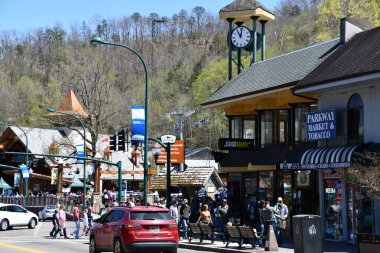 GATLINBURG TN - 11 Nisan 2022 'de görüldüğü üzere Tennessee, Gatlinburg şehir merkezi.