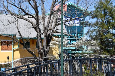 GATLINBURG TN - 11 Nisan 2022 'de görüldüğü üzere Tennessee, Gatlinburg şehir merkezi.
