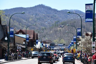 GATLINBURG TN - 11 Nisan 2022 'de görüldüğü üzere Tennessee, Gatlinburg şehir merkezi.