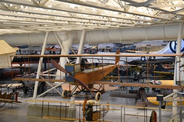 Chantilly, Virginia 'daki Smithsonian Hava ve Uzay Müzesi' nin bir parçası olan Steven F Udvar-Hazy Center 'da 3..