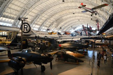 Chantilly, Virginia 'daki Smithsonian Hava ve Uzay Müzesi' nin bir parçası olan Steven F Udvar-Hazy Center 'da 3..