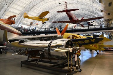 Chantilly, Virginia 'daki Smithsonian Hava ve Uzay Müzesi' nin bir parçası olan Steven F Udvar-Hazy Center 'da 3..