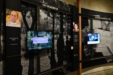 WASHINGTON DC - 3. SEP: Washington DC 'deki ABD Soykırım Müzesi' nde Burmas Yolu Sergisi, 3 Eylül 2023.