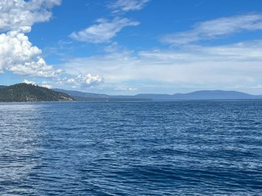 Kaliforniya 'daki Güney Tahoe Gölü manzarası