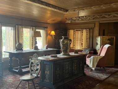 TAHOMA CA - 17 AUG: Vikingsholm Şatosu, Tahoma, Kaliforniya yakınlarındaki Güney Tahoe Gölü, 17 Ağustos 2023.