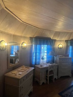 TAHOMA CA - 17 AUG: Vikingsholm Şatosu, Tahoma, Kaliforniya yakınlarındaki Güney Tahoe Gölü, 17 Ağustos 2023.