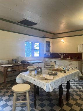 TAHOMA CA - 17 AUG: Vikingsholm Şatosu, Tahoma, Kaliforniya yakınlarındaki Güney Tahoe Gölü, 17 Ağustos 2023.