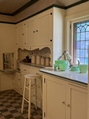 TAHOMA CA - 17 AUG: Vikingsholm Şatosu, Tahoma, Kaliforniya yakınlarındaki Güney Tahoe Gölü, 17 Ağustos 2023.