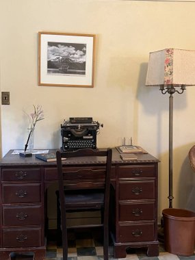 TAHOMA CA - 17 AUG: Vikingsholm Şatosu, Tahoma, Kaliforniya yakınlarındaki Güney Tahoe Gölü, 17 Ağustos 2023.