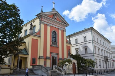 11 Ağustos 2019 'da Polonya' nın Varşova şehrinde İsa Mesih 'in başkalaşımının kilisesinde görüldü..