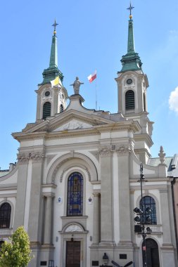 WARsaw, POLAND - 11 Ağustos 2019 'da Polonya Ordusu' nun Varşova, Polonya Katedrali 'nde görüldüğü gibi.