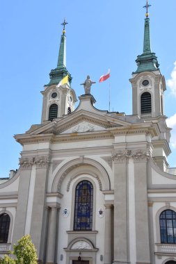 WARsaw, POLAND - 11 Ağustos 2019 'da Polonya Ordusu' nun Varşova, Polonya Katedrali 'nde görüldüğü gibi.