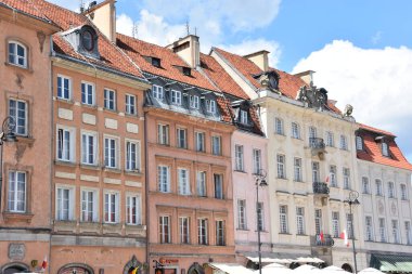 VARŞAN, POLAND - 10 Temmuz 2022 'de Polonya' nın Varşova şehrinde görüldüğü gibi. 