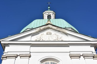 11 Ağustos 2019 'da Polonya' nın Varşova kentindeki St. Kazimierz Kilisesi 'nde görüldü..