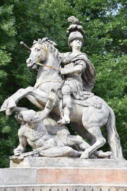WARsaw, POLAND - 17 AUG: Polonya Kralı III. Jan Sobieski Anıtı, 17 Ağustos 2019 'da Polonya' nın Varşova kentinde görüldü..
