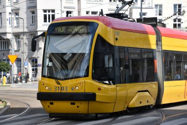 17 Ağustos 2019 'da Polonya' nın Varşova şehrinde tramvay görüldü..