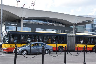 16 Ağustos 2019 'da Polonya' daki Varşova Centralna Merkez İstasyonu 'nda görüldüğü gibi..