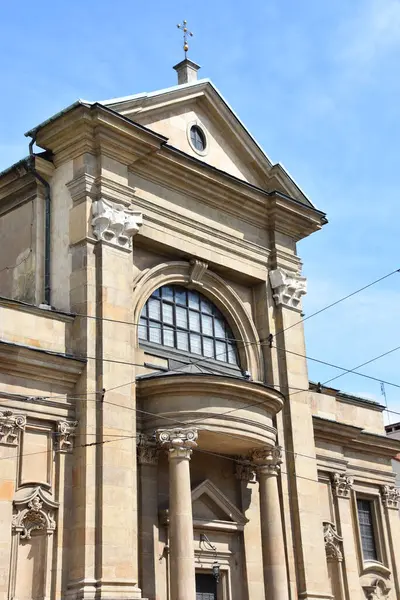 KRAKOW, POLAND - 13 AUG: 13 Ağustos 2019 'da Polonya' nın Krakow kentindeki Aziz Paul Kilisesi.