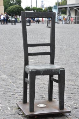 KRAKOW, POLAND - 13 Ağustos 2019 'da Polonya' nın Krakow kentinde görülen Getto Kahramanları Meydanı.