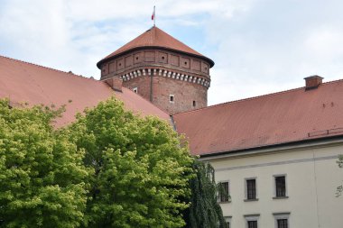 KRAKOW, POLAND - 13 Ağustos 2019 'da Polonya' nın Krakow kentindeki Wawel Kalesi.