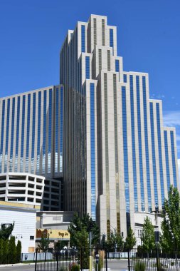 RENO, NEVADA - 16 AUG: 16 Ağustos 2023 'te Reno, Nevada' da görülen Silver Legacy Resort Casino.