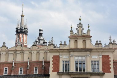 KRAKOW, POLAND - 12 Ağustos 2019 'da Polonya' nın Krakow kentindeki Kumaş Salonu.