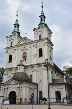 KRAKOW, POLAND - 12 Ağustos 2019 'da Polonya' nın Krakow kentindeki St. Florian Kilisesi.