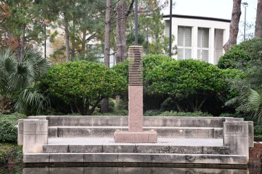 NEW ORLEANS, LA - 22 Kasım 2023 'te New Orleans Sanat Müzesi' nde Sydney & Walda Besthoff Heykel Bahçesi.