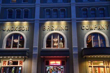 NEW ORLEANS, LOUISIANA - 26 Kasım 2023 'te New Orleans, Louisiana' da görülen Jackson Bira Şirketi.