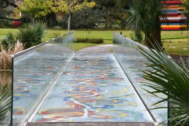 NEW ORLEANS, LA - 22 Kasım 2023 'te New Orleans Sanat Müzesi' nde Sydney & Walda Besthoff Heykel Bahçesi.