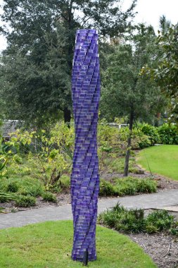 NEW ORLEANS, LA - 22 Kasım 2023 'te New Orleans Sanat Müzesi' nde Sydney & Walda Besthoff Heykel Bahçesi.