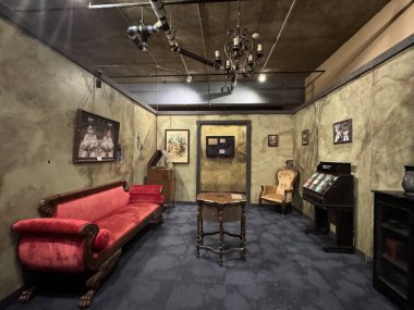 BRIDGEPORT CT - OCT 7: 7 Ekim 2023 'te Bridgeport, Connecticut' taki Sacred Heart Üniversitesi Keşif Bilim Merkezi ve Planetaryumu 'nda sergi.