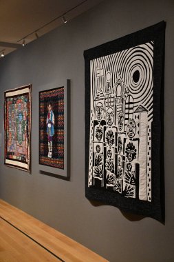 NEW YORK NY - OCT 14: Craft Front & Center 14 Ekim 2023 'te New York' taki Sanat ve Tasarım Müzesi 'nde sergilendi.