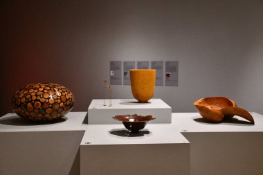 NEW YORK NY - OCT 14: Craft Front & Center 14 Ekim 2023 'te New York' taki Sanat ve Tasarım Müzesi 'nde sergilendi.