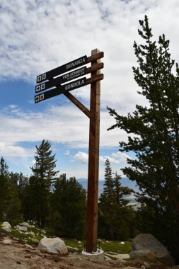 Güney Gölü TAHOE CA - 15 Ağustos 2023 'te Güney Tahoe, Kaliforniya' da görülen Heavenly Ski Resort.