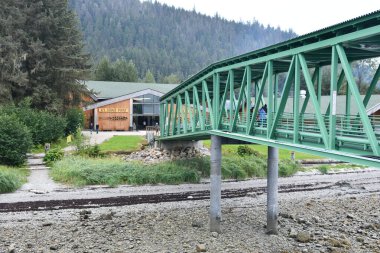 ICY STRAIT, ALASKA - 24 AUG: Icy Strait Point Adventure Center in Icy Strait Point, Alaska, ABD, 24 Ağustos 2023.