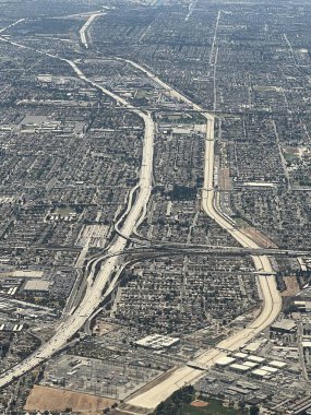 Bir uçaktan California 'nın havadan görünüşü