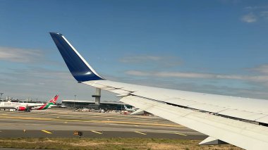 NEW YORK, NY - 10 AUG: New York 'un havadan görünüşü, bir uçaktan, ABD' deki Airplane Wing, 10 Ağustos 2022 'de görüldüğü gibi.