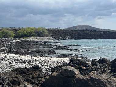 Hawaii 'deki Büyük Ada' da Kaupulehu 'daki Kikaua Point Sahil Parkı