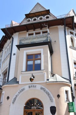 ZAKOPANE, POLAND - 15 Ağustos 2019 'da Polonya' nın Zakopane kentindeki Krupowki Caddesi.